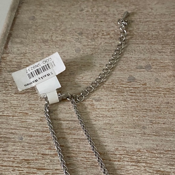 Neclace - Picture 3 of 4